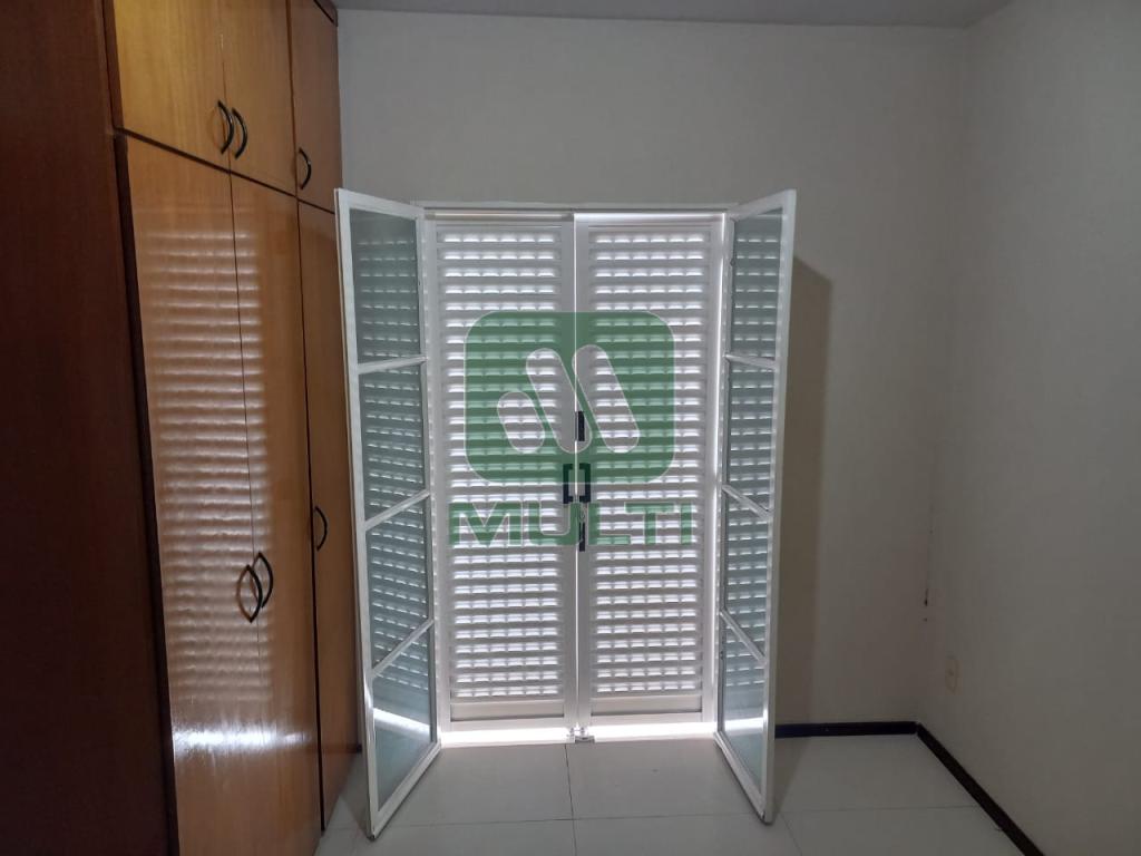 Apartamento à venda com 3 quartos, 108m² - Foto 11