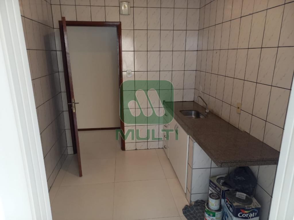 Apartamento à venda com 3 quartos, 108m² - Foto 13