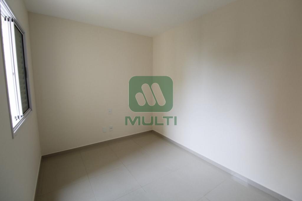 Apartamento à venda com 3 quartos, 100m² - Foto 3