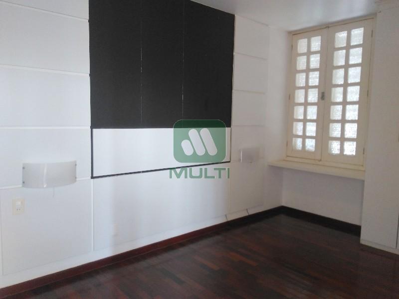 Casa à venda com 4 quartos, 155m² - Foto 23