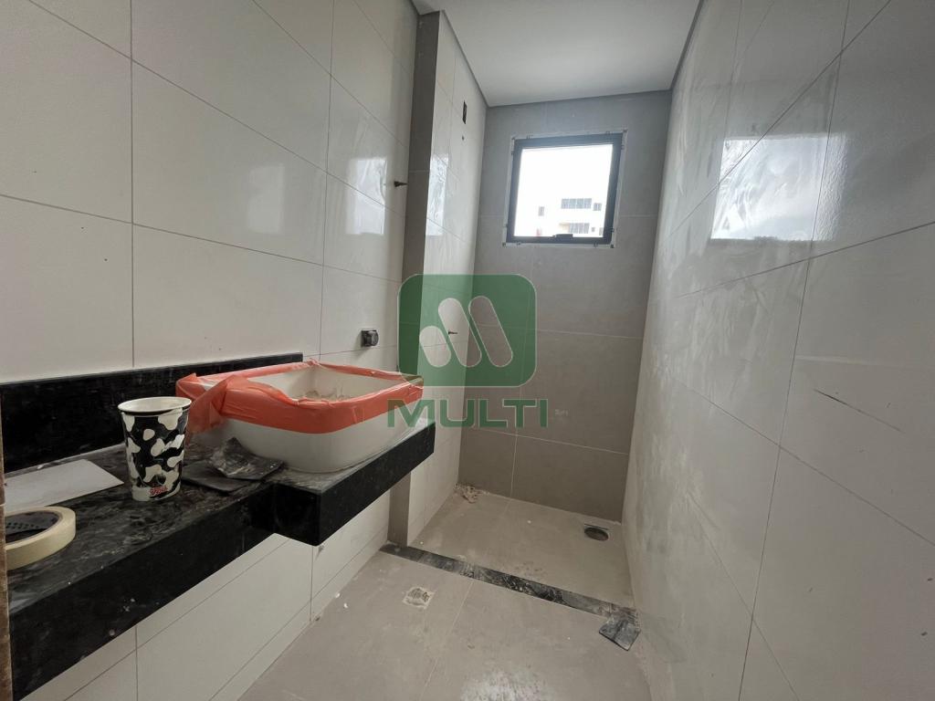 Apartamento à venda com 3 quartos, 111m² - Foto 4