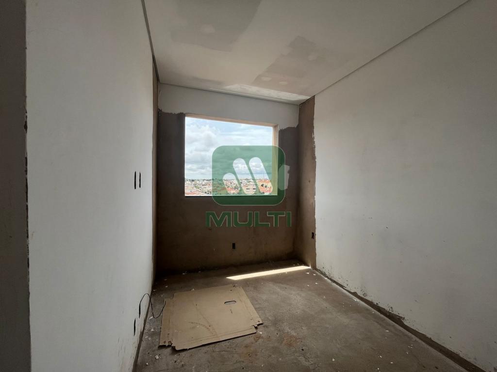 Apartamento à venda com 3 quartos, 111m² - Foto 8