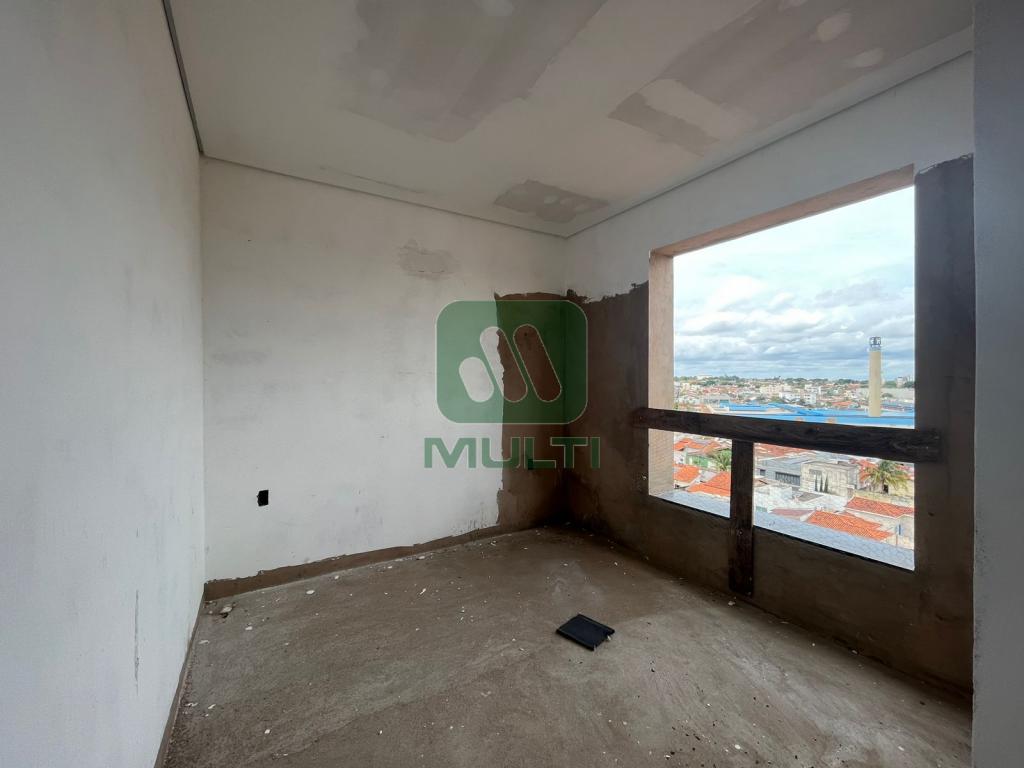 Apartamento à venda com 3 quartos, 111m² - Foto 9