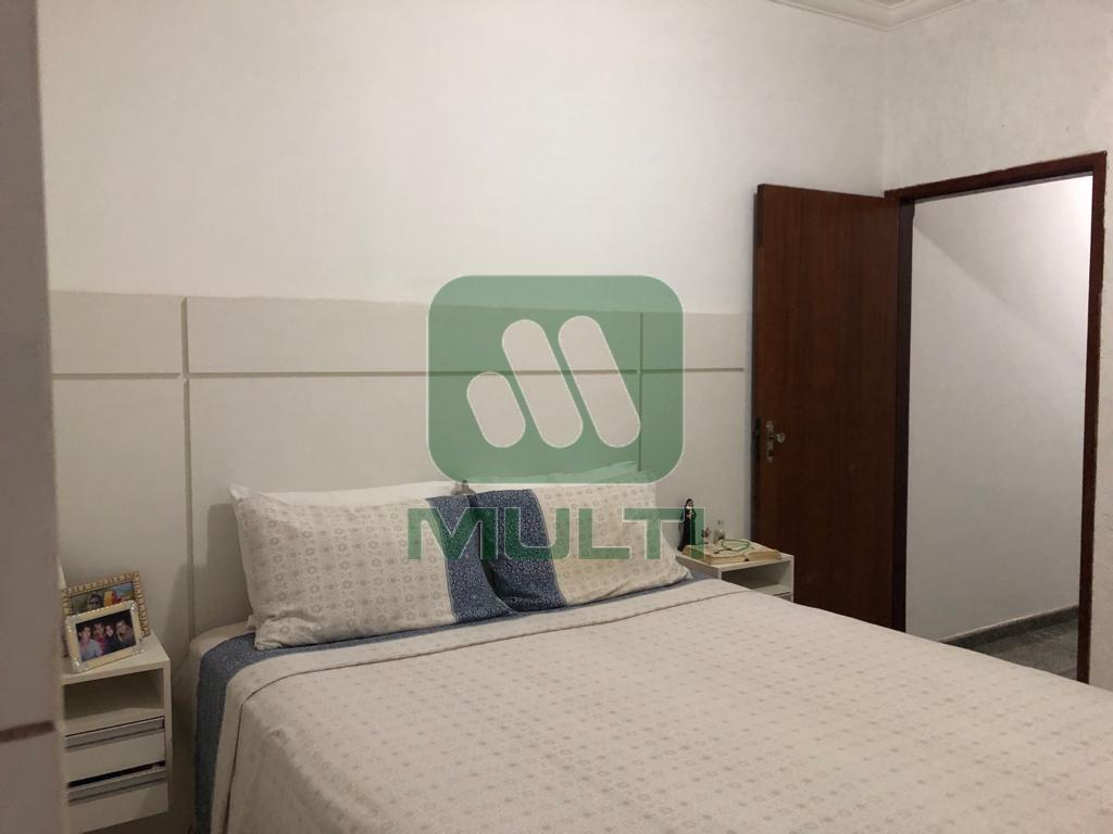 Casa à venda com 3 quartos, 195m² - Foto 5