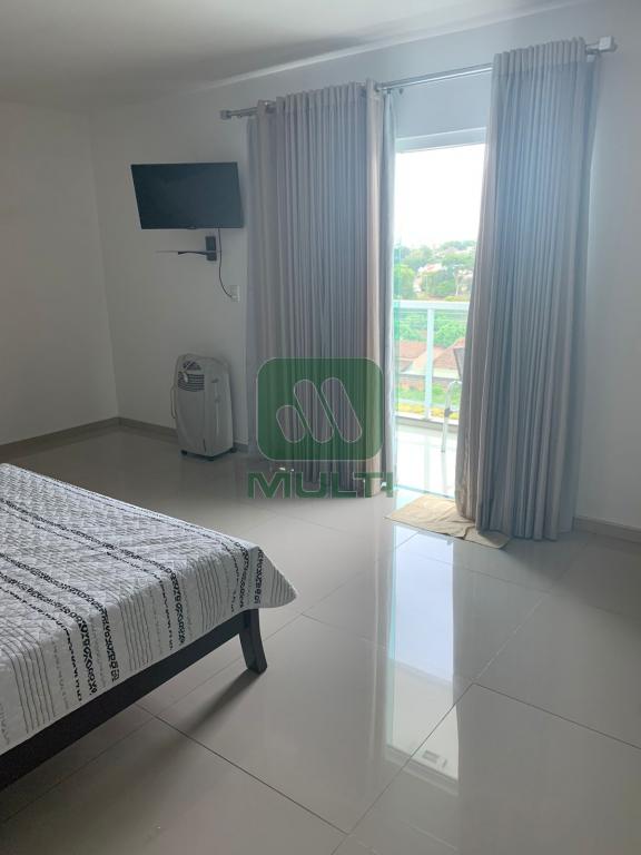 Casa à venda com 3 quartos, 288m² - Foto 16