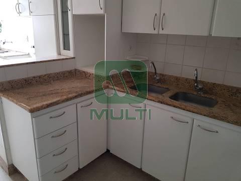 Apartamento à venda com 3 quartos, 203m² - Foto 4