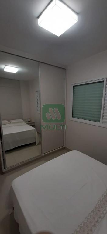 Apartamento à venda com 3 quartos, 87m² - Foto 6