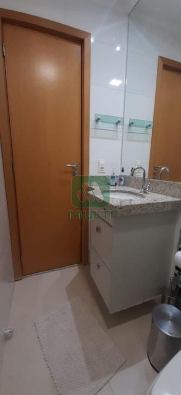 Apartamento à venda com 3 quartos, 87m² - Foto 7