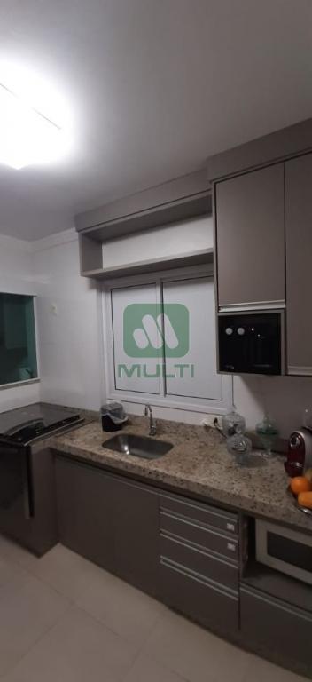 Apartamento à venda com 3 quartos, 87m² - Foto 15