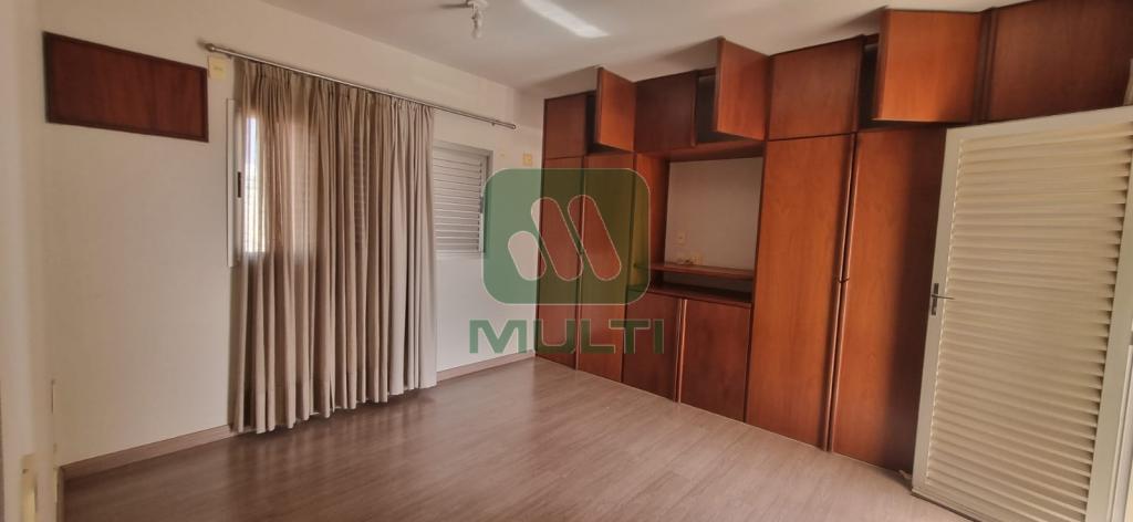 Apartamento à venda com 3 quartos, 147m² - Foto 7