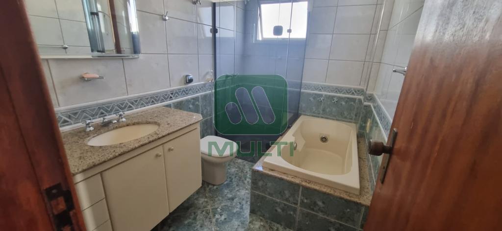 Apartamento à venda com 3 quartos, 147m² - Foto 10