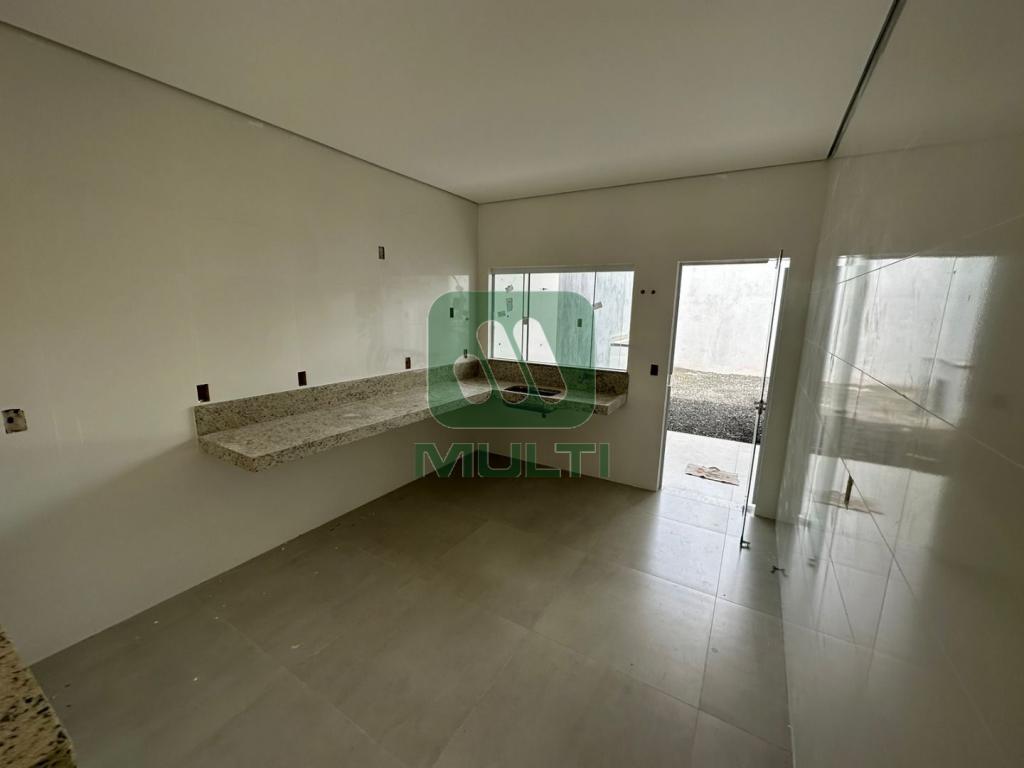 Casa à venda com 3 quartos, 132m² - Foto 12