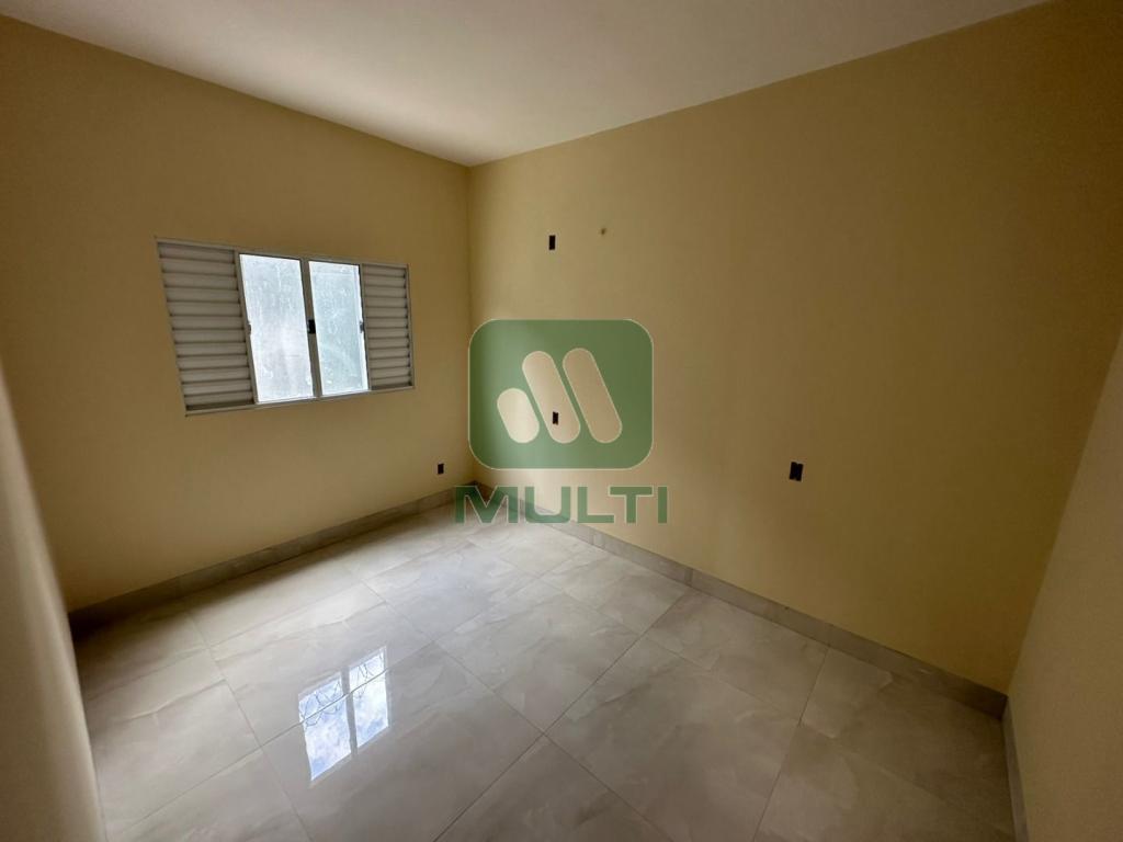 Casa à venda com 3 quartos, 132m² - Foto 13