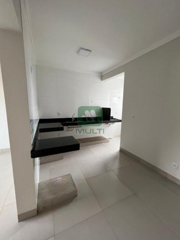 Apartamento à venda com 3 quartos, 75m² - Foto 6