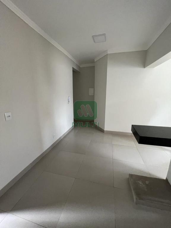 Apartamento à venda com 3 quartos, 75m² - Foto 12