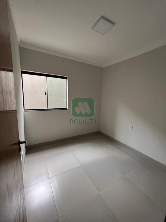 Apartamento à venda com 3 quartos, 75m² - Foto 18