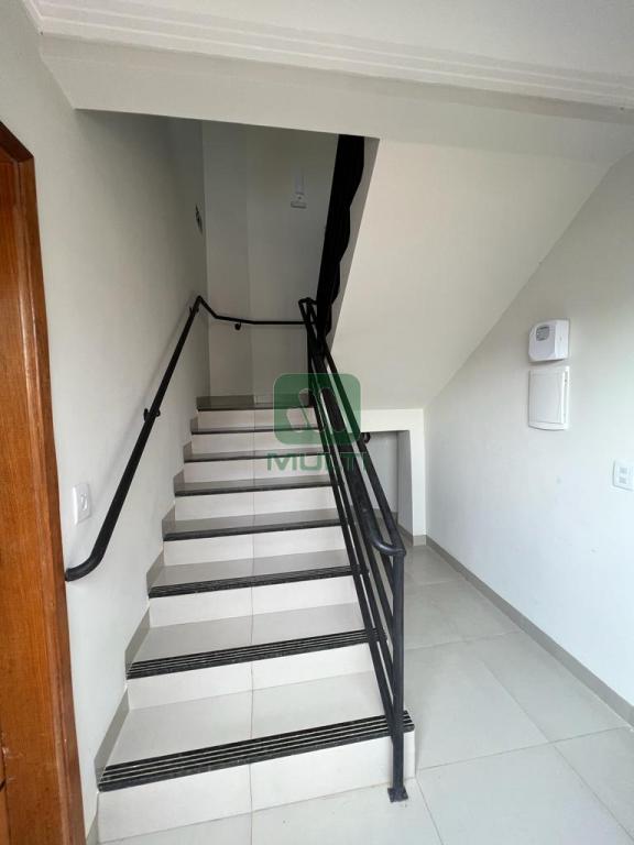 Apartamento à venda com 3 quartos, 75m² - Foto 24