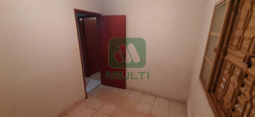 Casa à venda com 3 quartos, 190m² - Foto 11