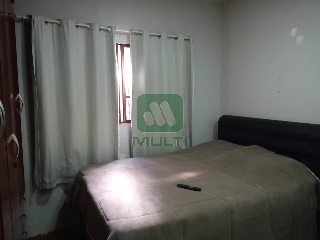 Casa à venda com 3 quartos, 100m² - Foto 11