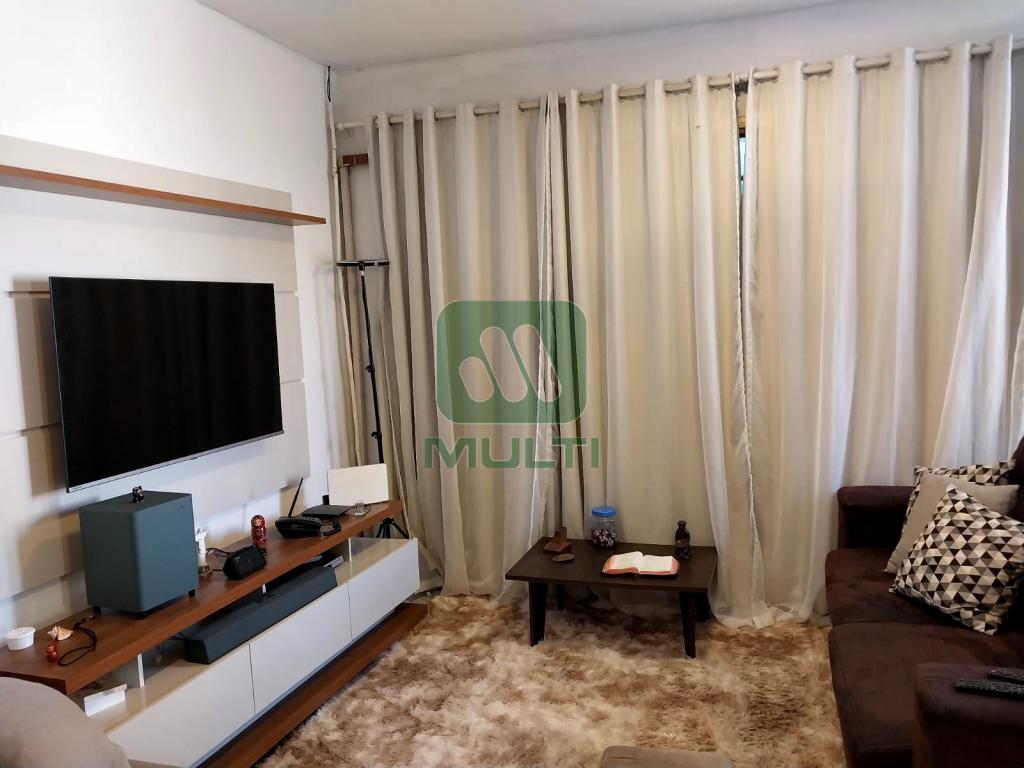 Casa à venda com 3 quartos, 100m² - Foto 17