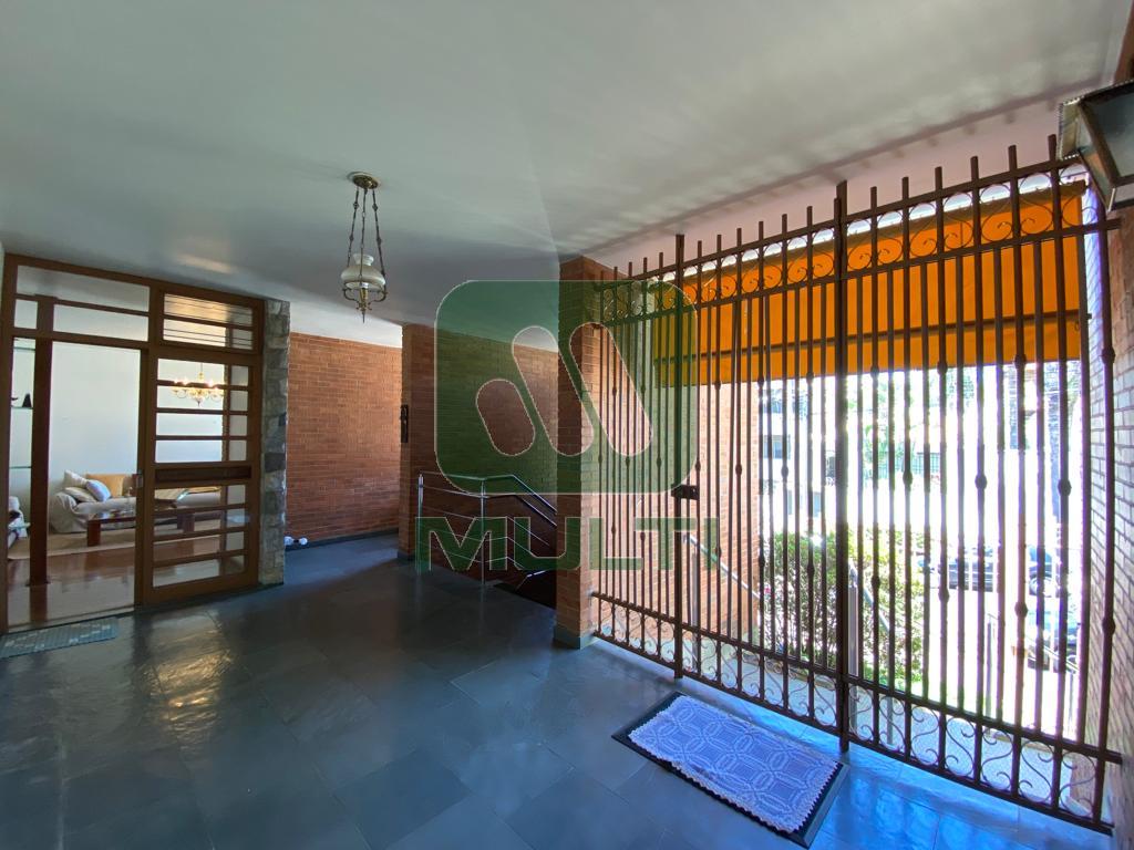 Casa à venda com 4 quartos, 237m² - Foto 21