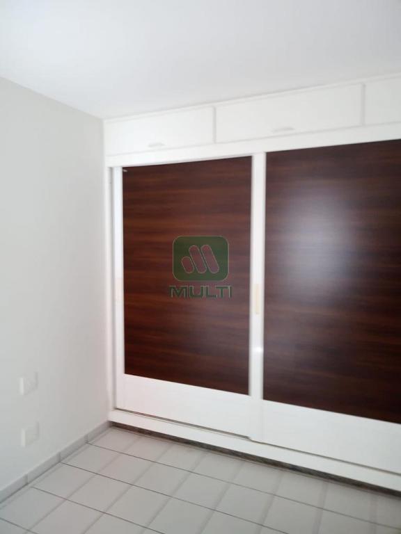 Apartamento à venda com 3 quartos, 83m² - Foto 1