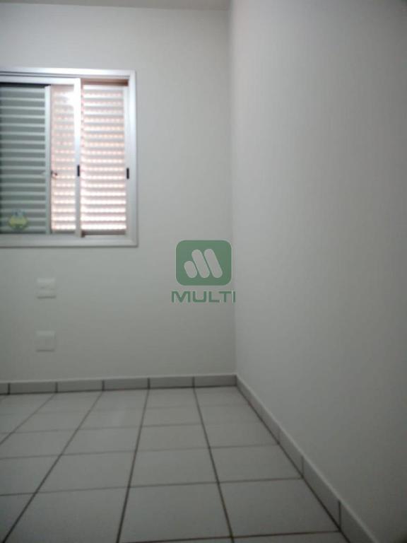 Apartamento à venda com 3 quartos, 83m² - Foto 7