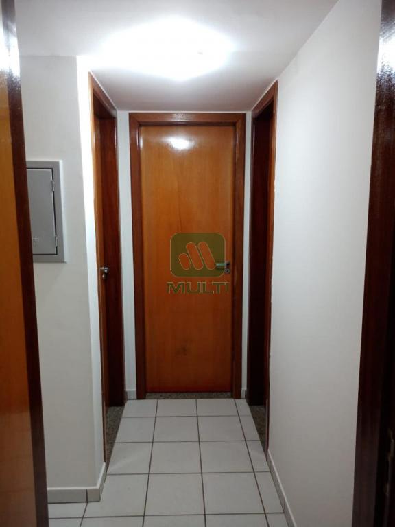 Apartamento à venda com 3 quartos, 83m² - Foto 11