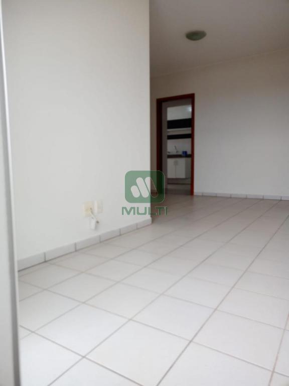 Apartamento à venda com 3 quartos, 83m² - Foto 17