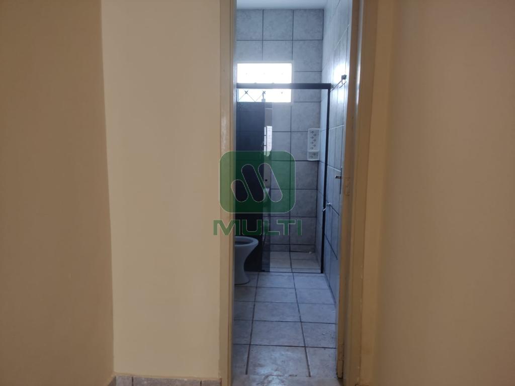 Casa à venda com 3 quartos, 200m² - Foto 12