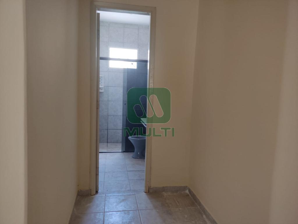 Casa à venda com 3 quartos, 200m² - Foto 15