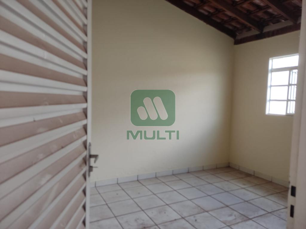 Casa à venda com 3 quartos, 200m² - Foto 18