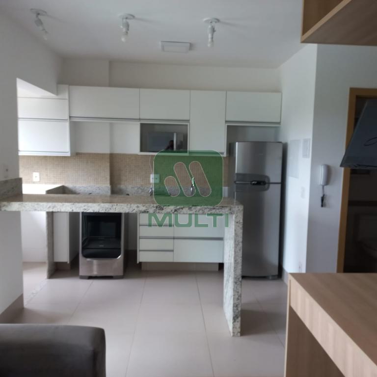 Apartamento à venda com 1 quarto, 39m² - Foto 11