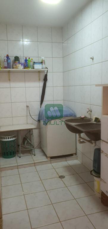 Casa à venda com 5 quartos, 200m² - Foto 17