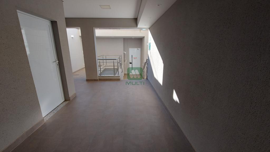 Apartamento à venda com 2 quartos, 56m² - Foto 2