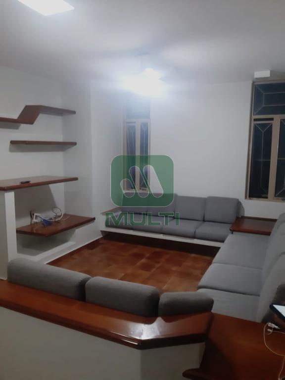 Casa à venda com 3 quartos, 210m² - Foto 12