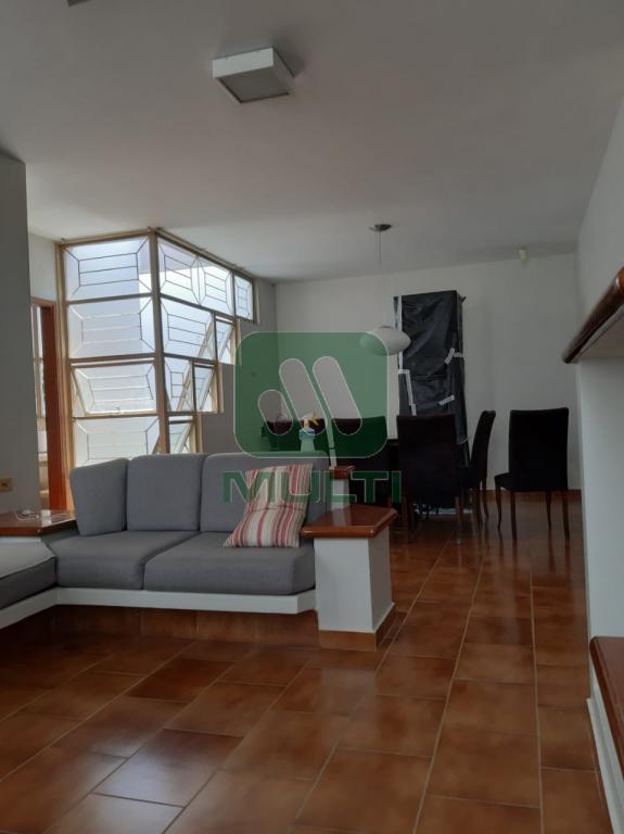 Casa à venda com 3 quartos, 210m² - Foto 17