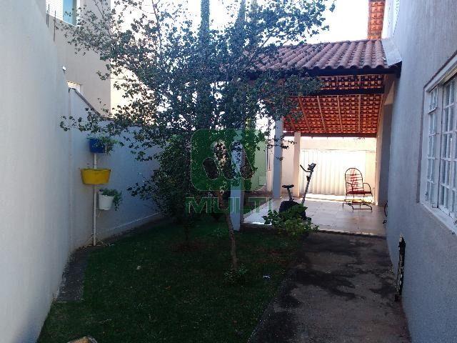 Casa à venda com 3 quartos, 250m² - Foto 7