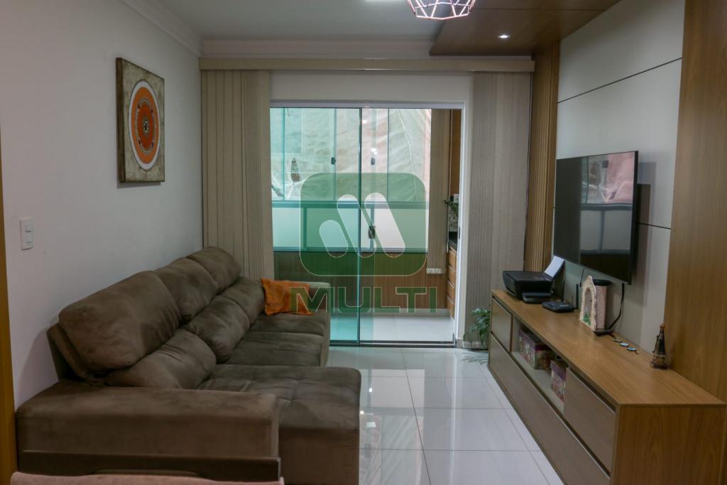 Apartamento à venda com 2 quartos, 77m² - Foto 9