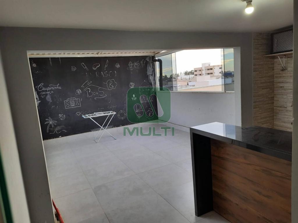 Apartamento à venda com 2 quartos, 90m² - Foto 5