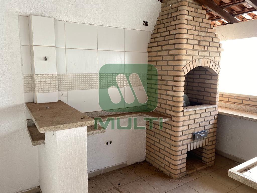 Casa à venda com 3 quartos, 212m² - Foto 23