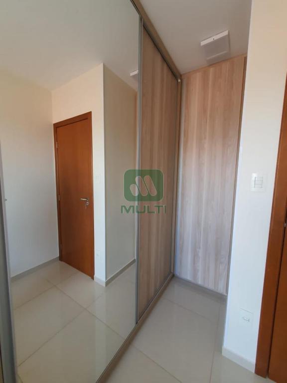 Apartamento à venda com 2 quartos, 55m² - Foto 11