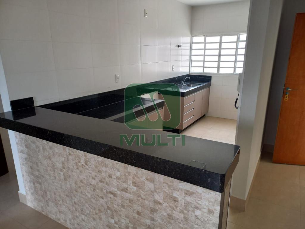 Apartamento à venda com 2 quartos, 74m² - Foto 9