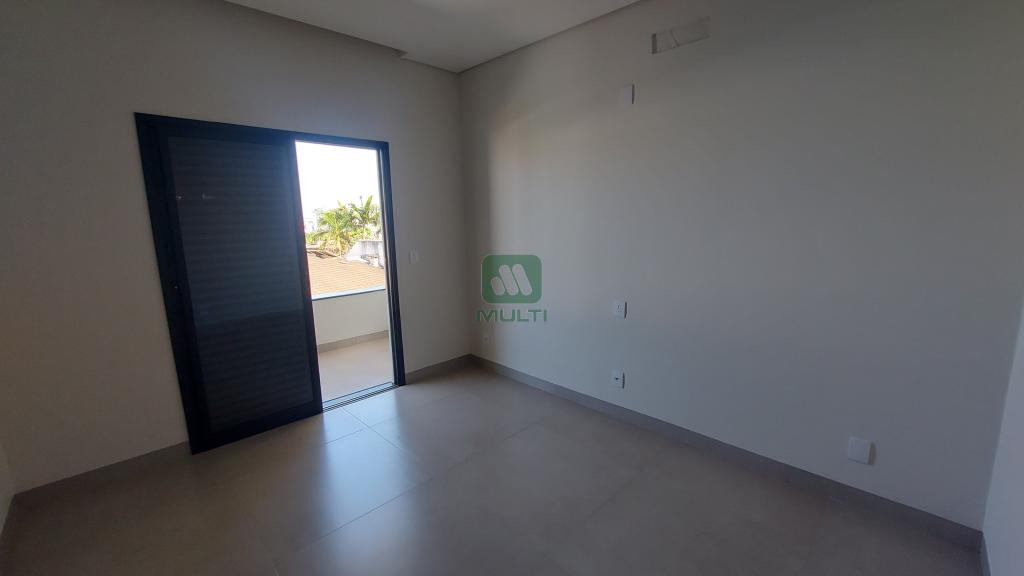 Casa à venda com 3 quartos, 177m² - Foto 15