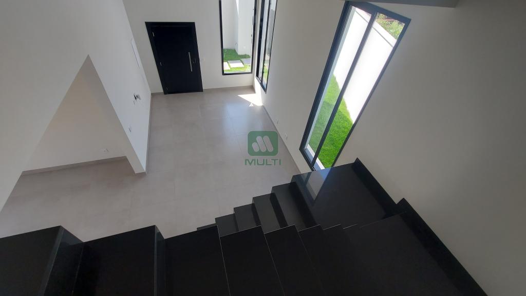 Casa à venda com 3 quartos, 177m² - Foto 17