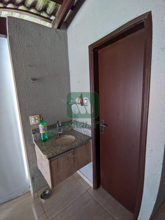 Casa à venda com 5 quartos, 200m² - Foto 19