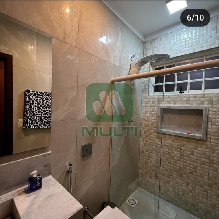 Casa à venda com 3 quartos, 600m² - Foto 5