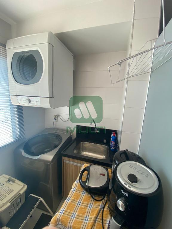 Apartamento à venda com 2 quartos, 75m² - Foto 5