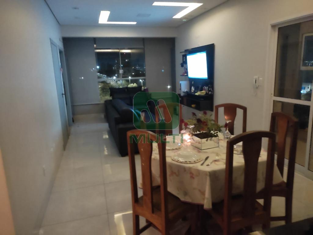 Cobertura à venda com 3 quartos, 231m² - Foto 3