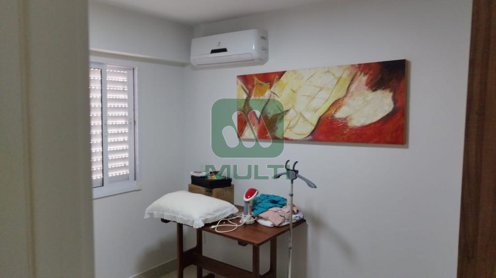 Apartamento à venda com 2 quartos, 71m² - Foto 10